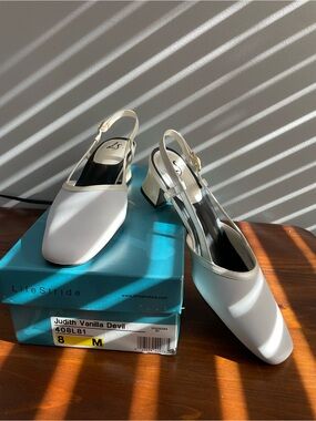 Life Stride White Judith Slingback Block Heel Pumps Size 8